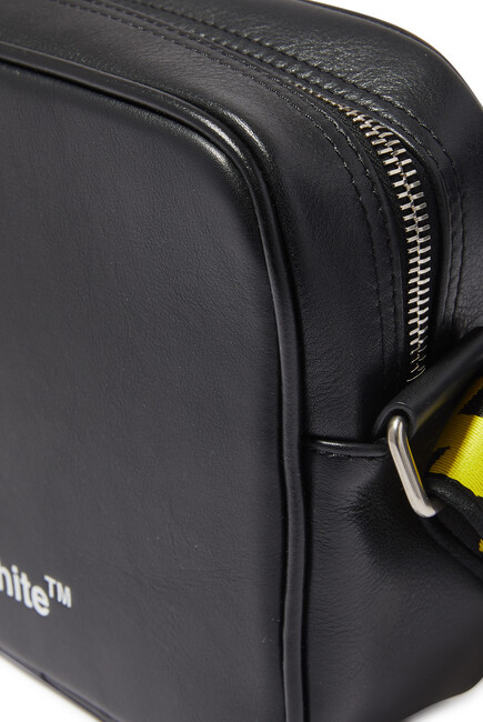 حقيبة كاميرا بطبعات شعار الماركة